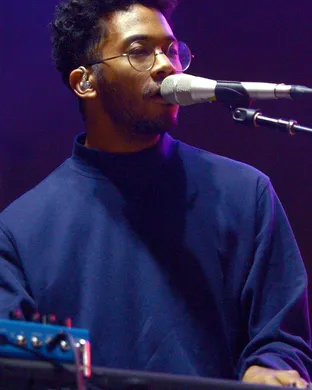 Toro Y Moi